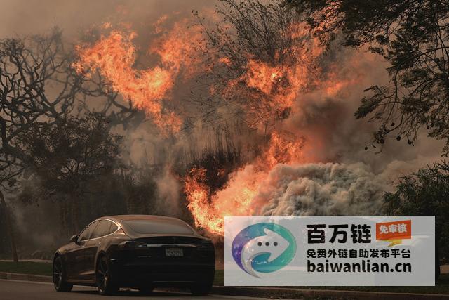 火势仍未受控 逾1100栋建筑付之一炬 洛杉矶山火肆虐 (火势无法控制时应采取的措施)